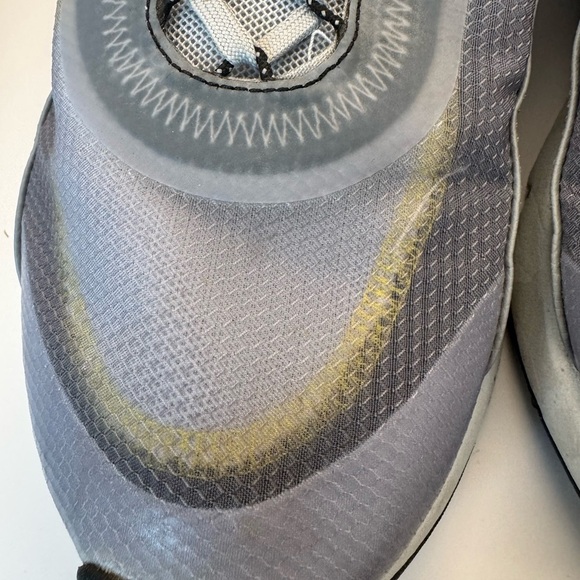 Nike Air Max 2090 Mens Shoes Size 10.5 Wolf Gray Yellow Black Running Athletic - Picture 3 of 16